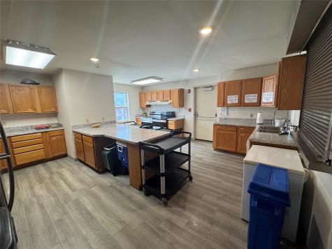 2045 SE Green Oaks Boulevard Arlington TX 76017