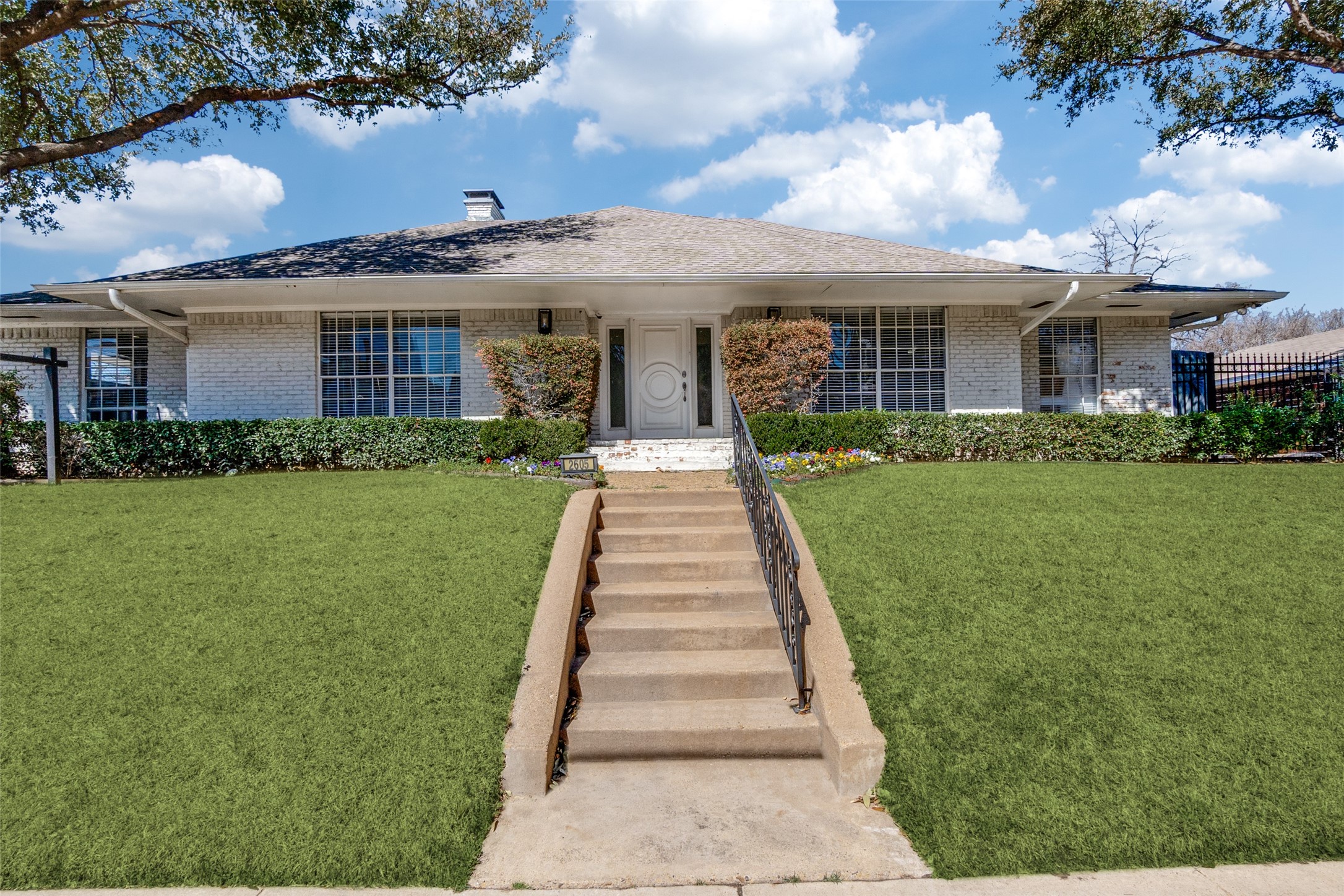 2605 Thomas Avenue Dallas TX 75204