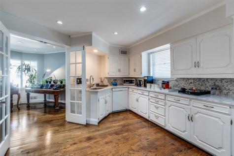 2605 Thomas Avenue Dallas TX 75204