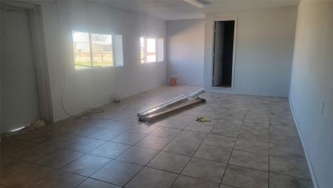 1969 Interstate Highway 30 W Greenville TX 75402
