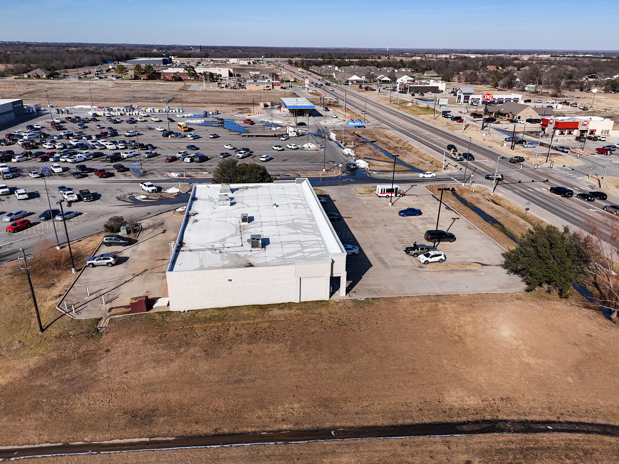 2001 N State Highway 121 Bonham TX 75418