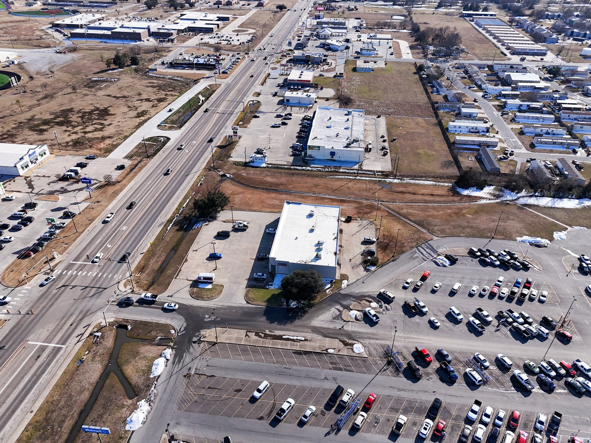 2001 N State Highway 121 Bonham TX 75418