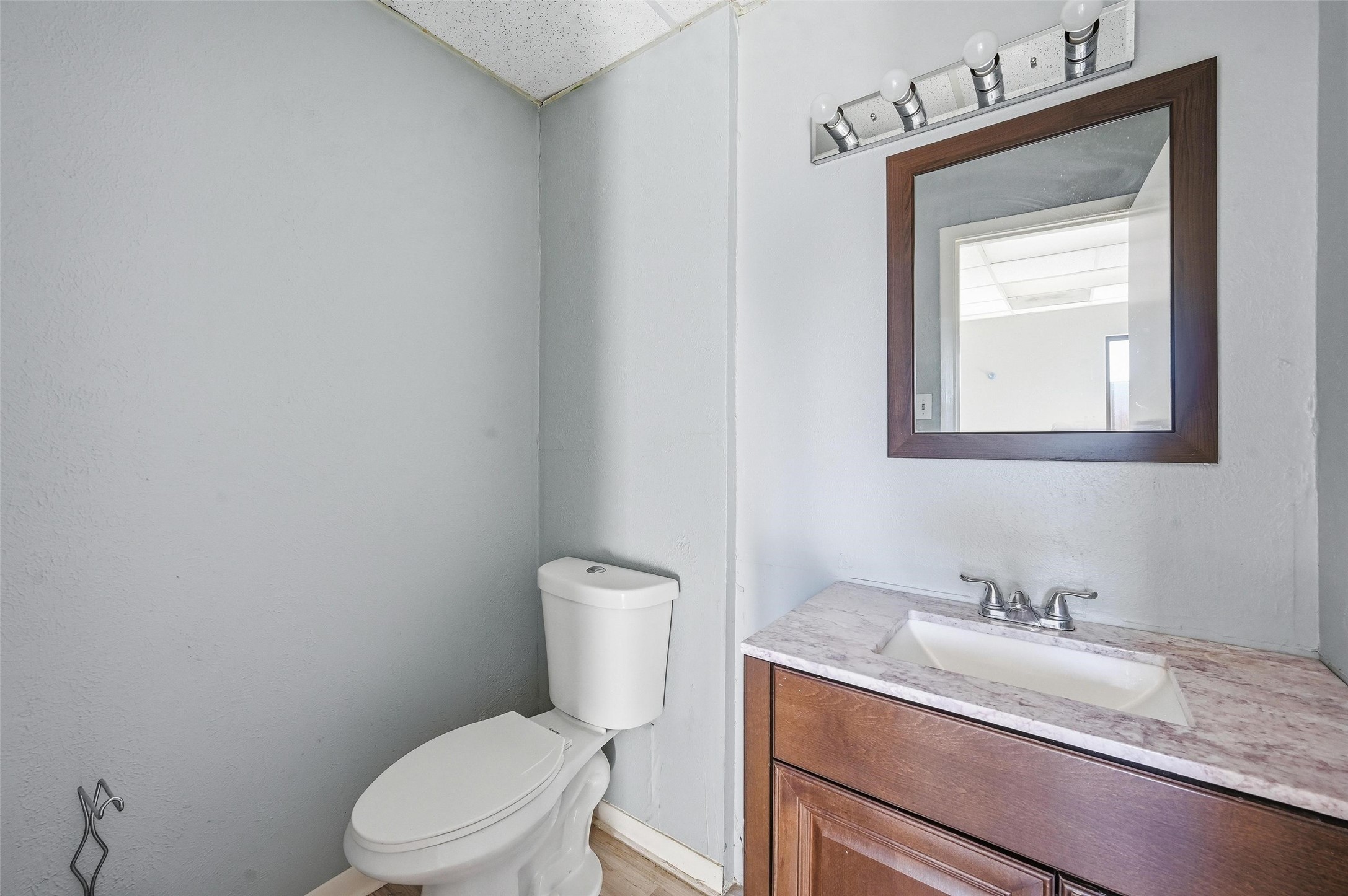 216 Dalton Drive Desoto TX 75115