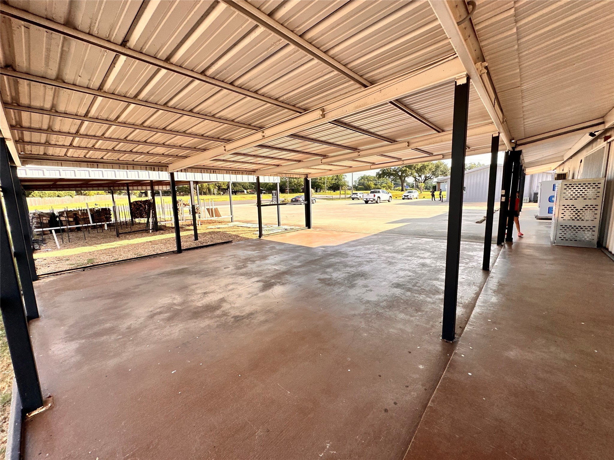 1137 S Highway 377 Pilot Point TX 76258