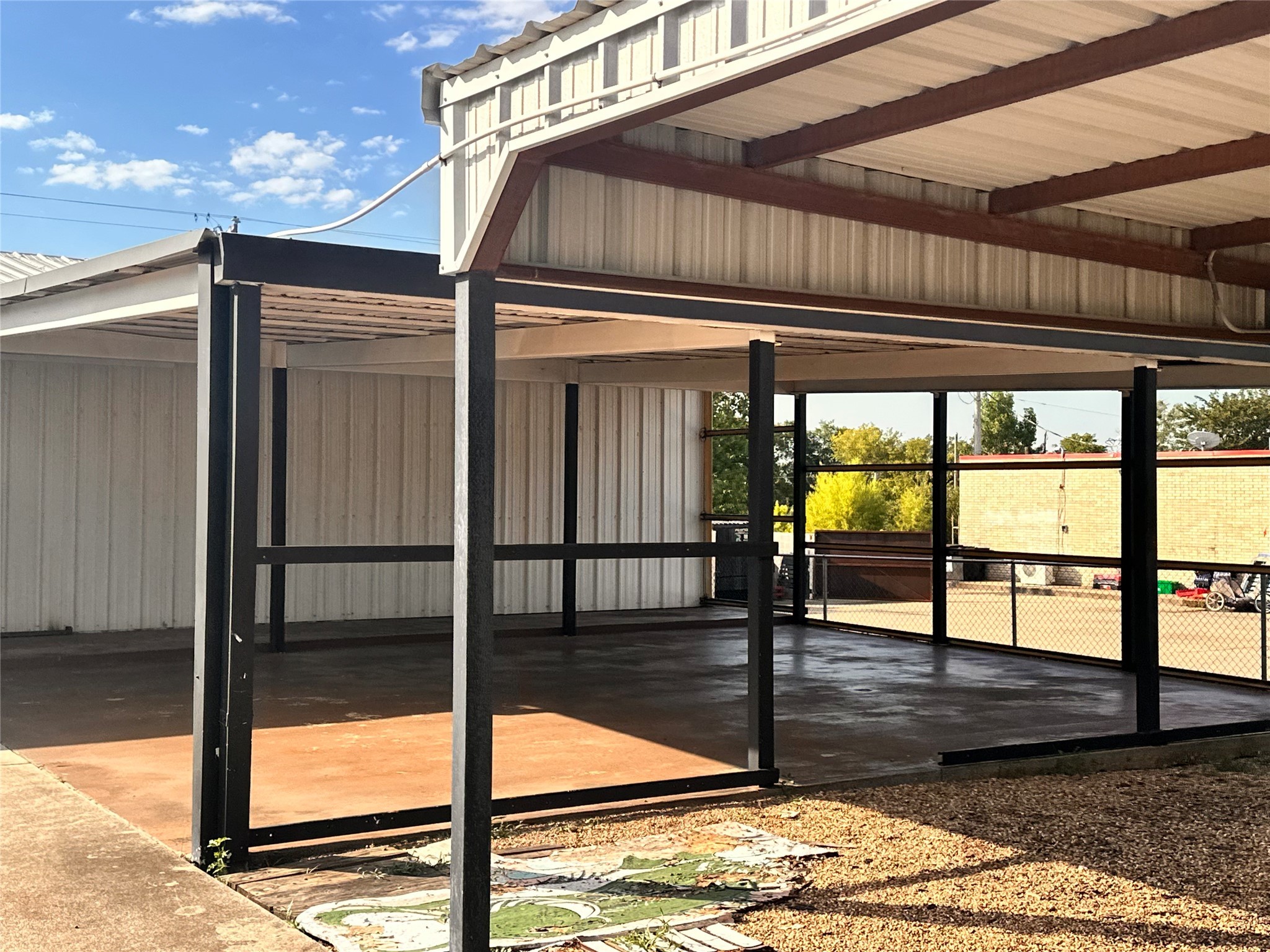 1137 S Highway 377 Pilot Point TX 76258