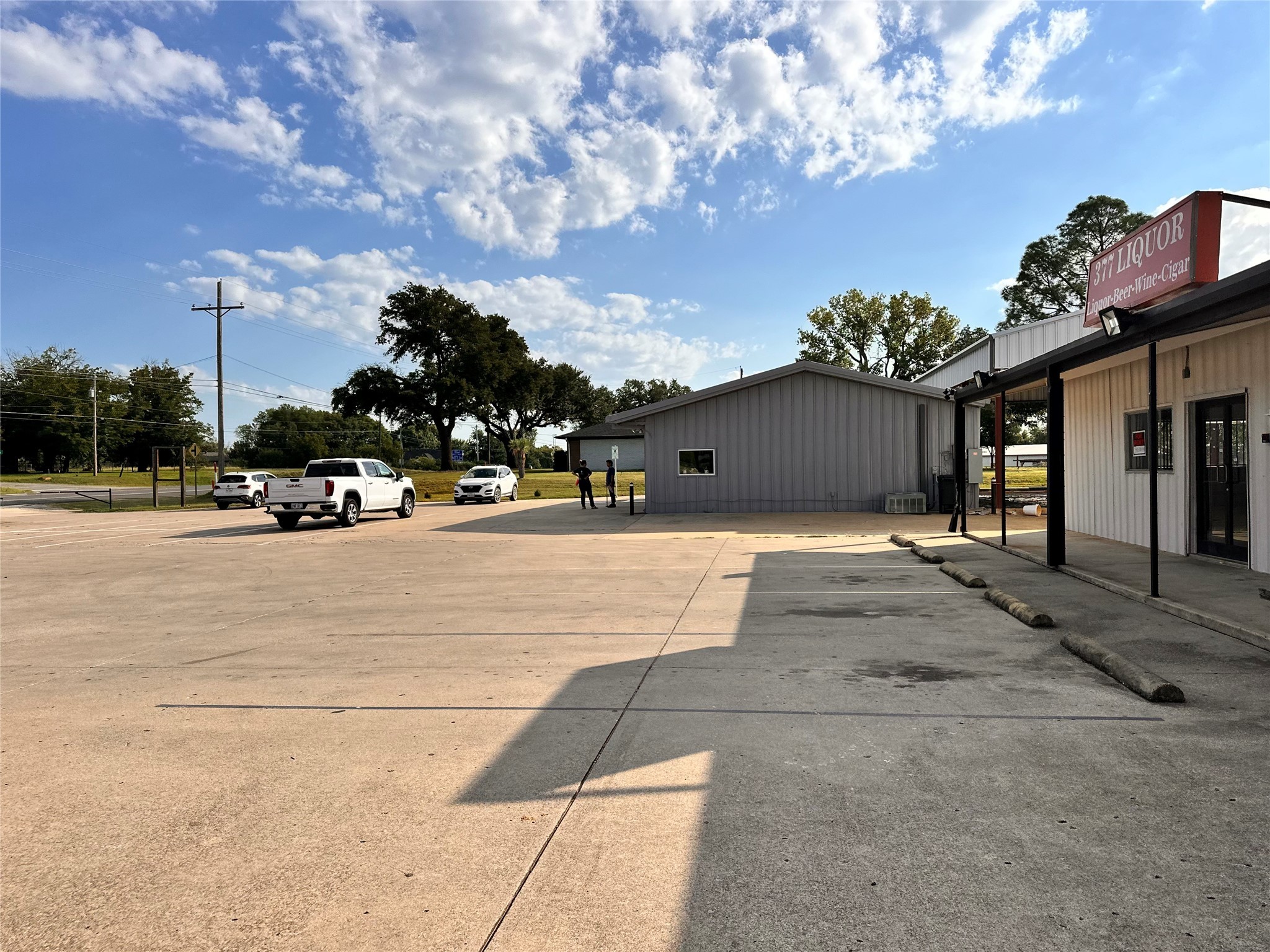 1137 S Highway 377 Pilot Point TX 76258