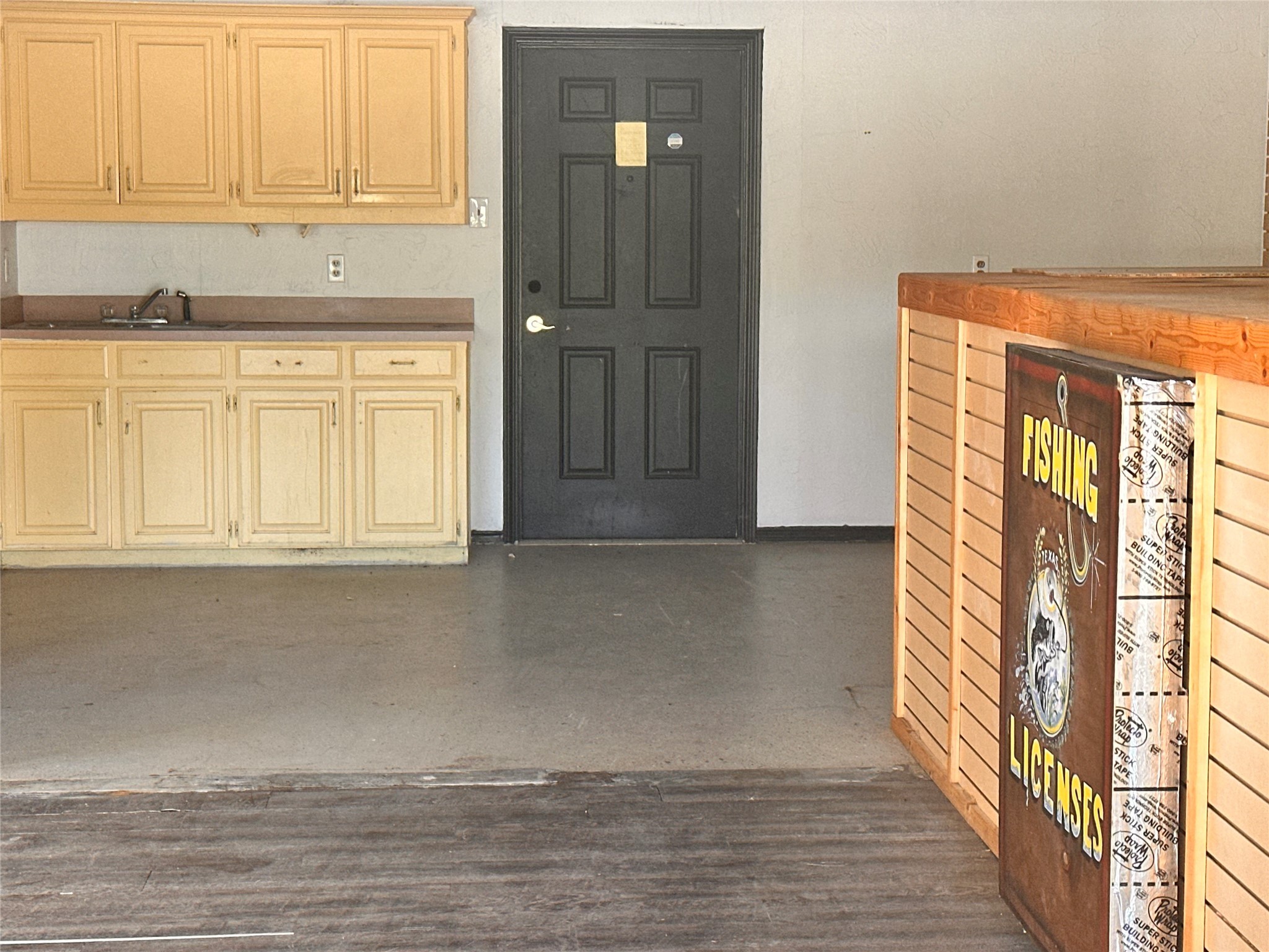 1137 S Highway 377 Pilot Point TX 76258