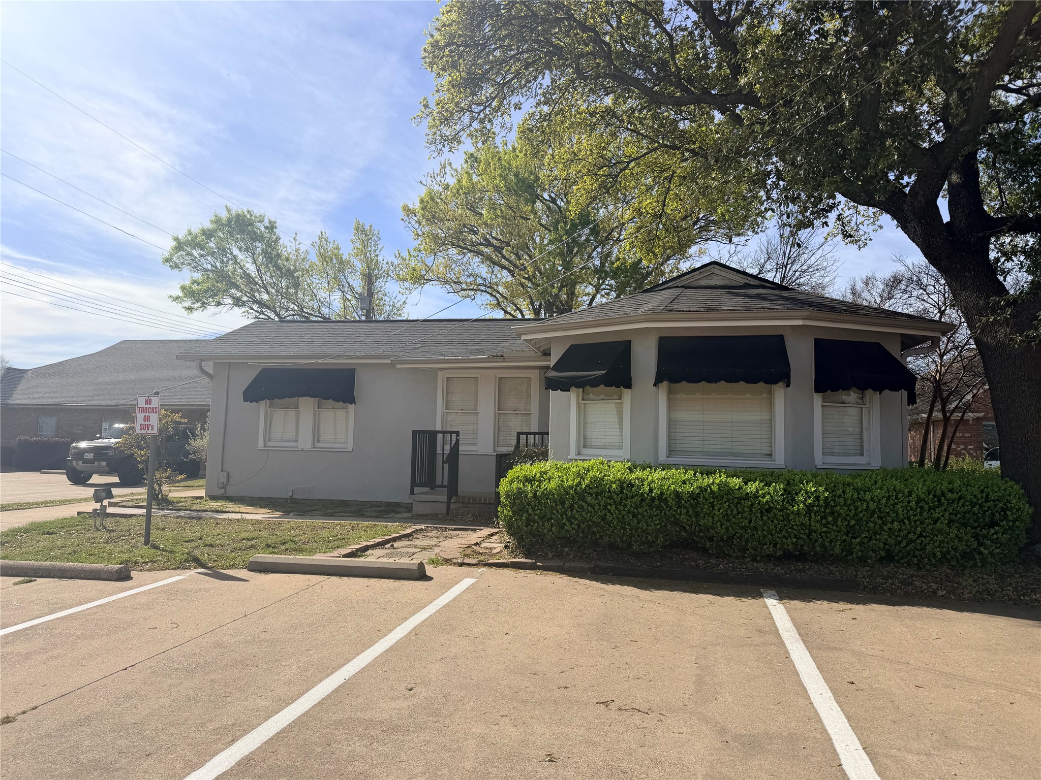 2016 Bedford Road Bedford TX 76021