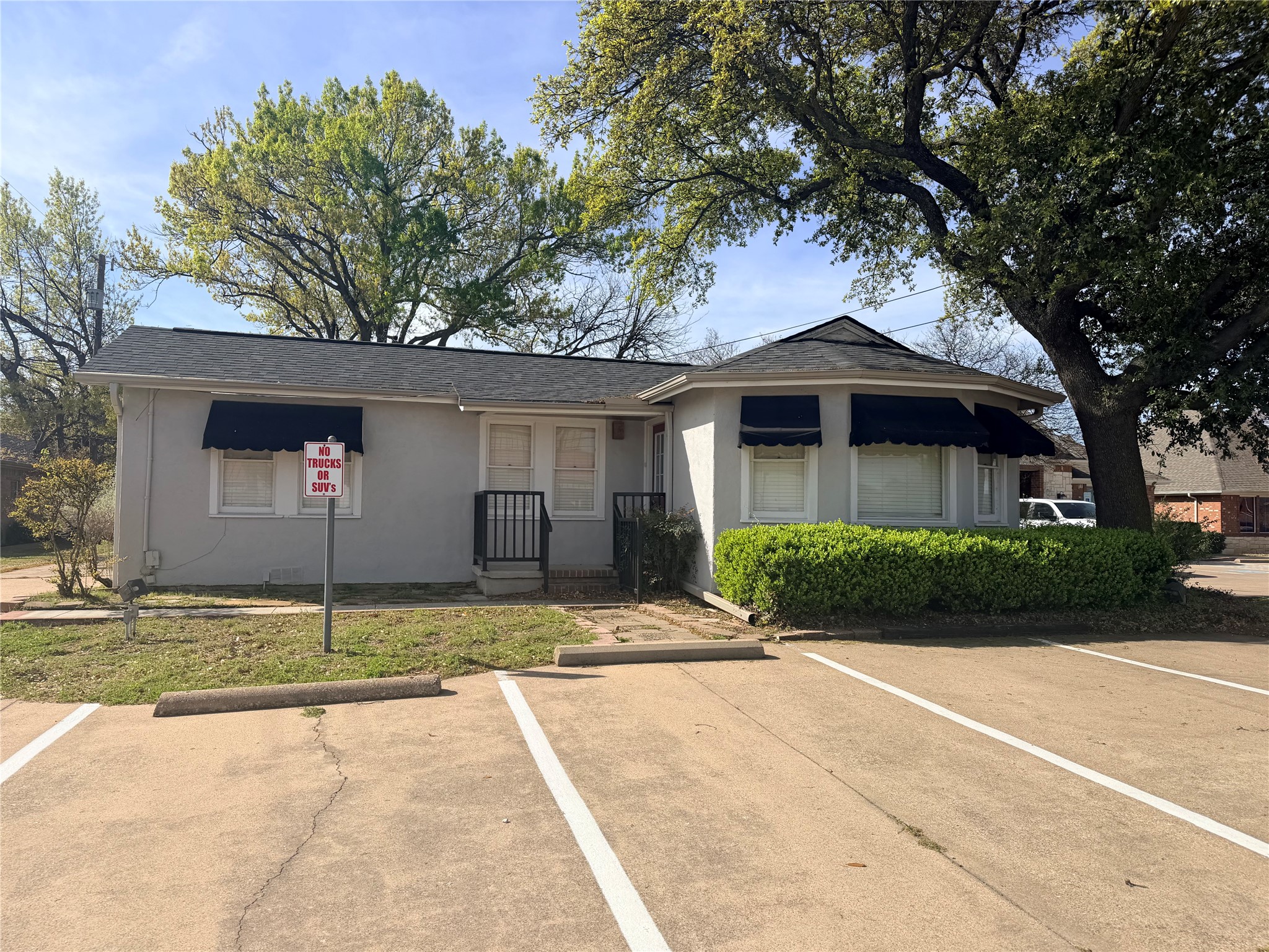 2016 Bedford Road Bedford TX 76021