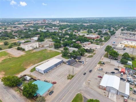 1205 Coggin Avenue Brownwood TX 76801