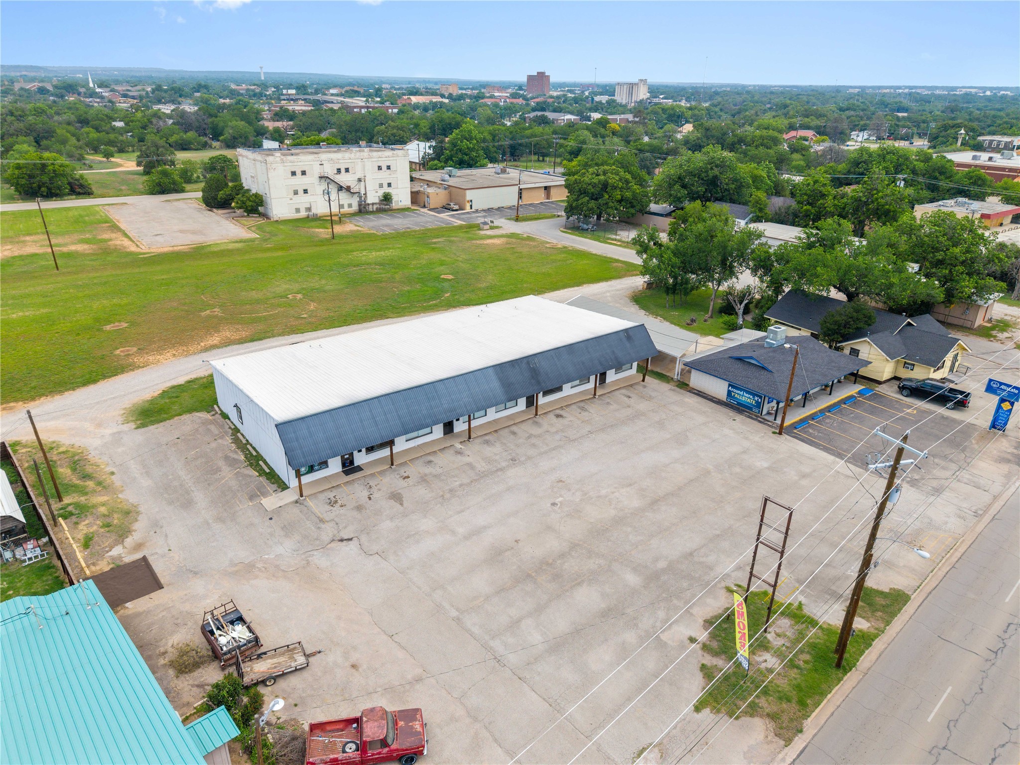 1205 Coggin Avenue Brownwood TX 76801