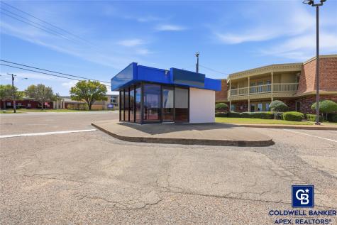1500 W Henderson Street Cleburne TX 76033