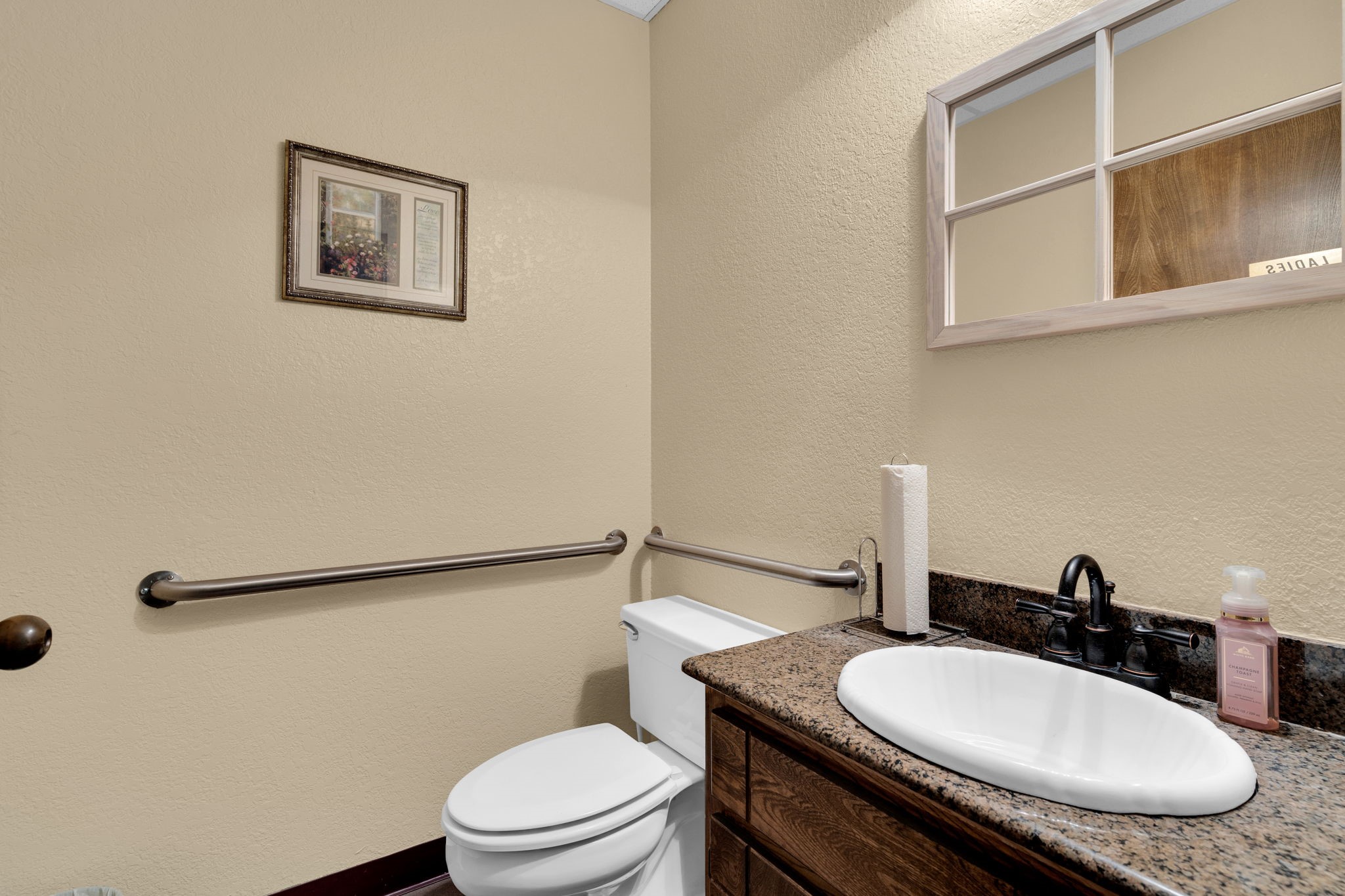 1004 N Bowen Road Arlington TX 76012