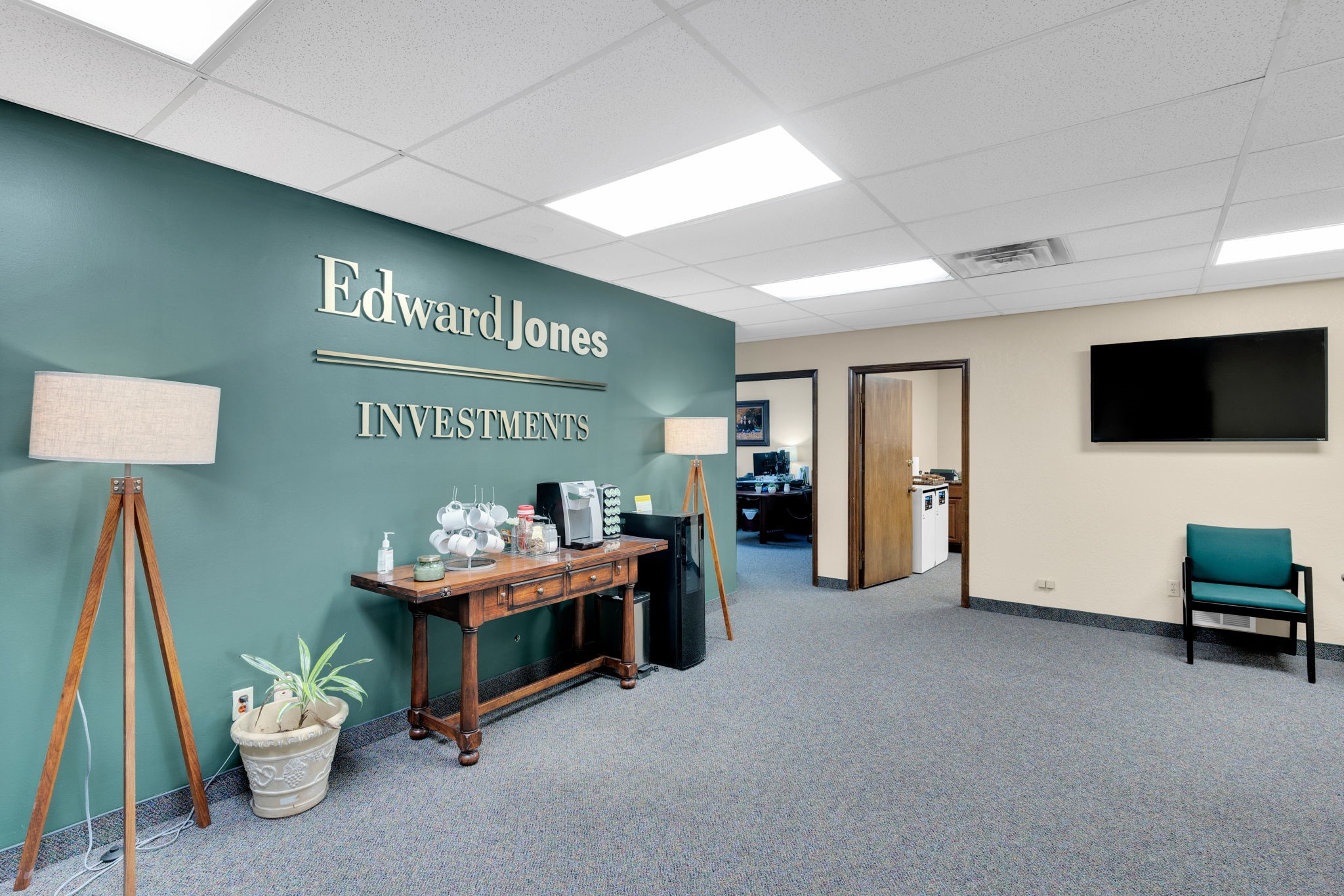 1004 N Bowen Road Arlington TX 76012