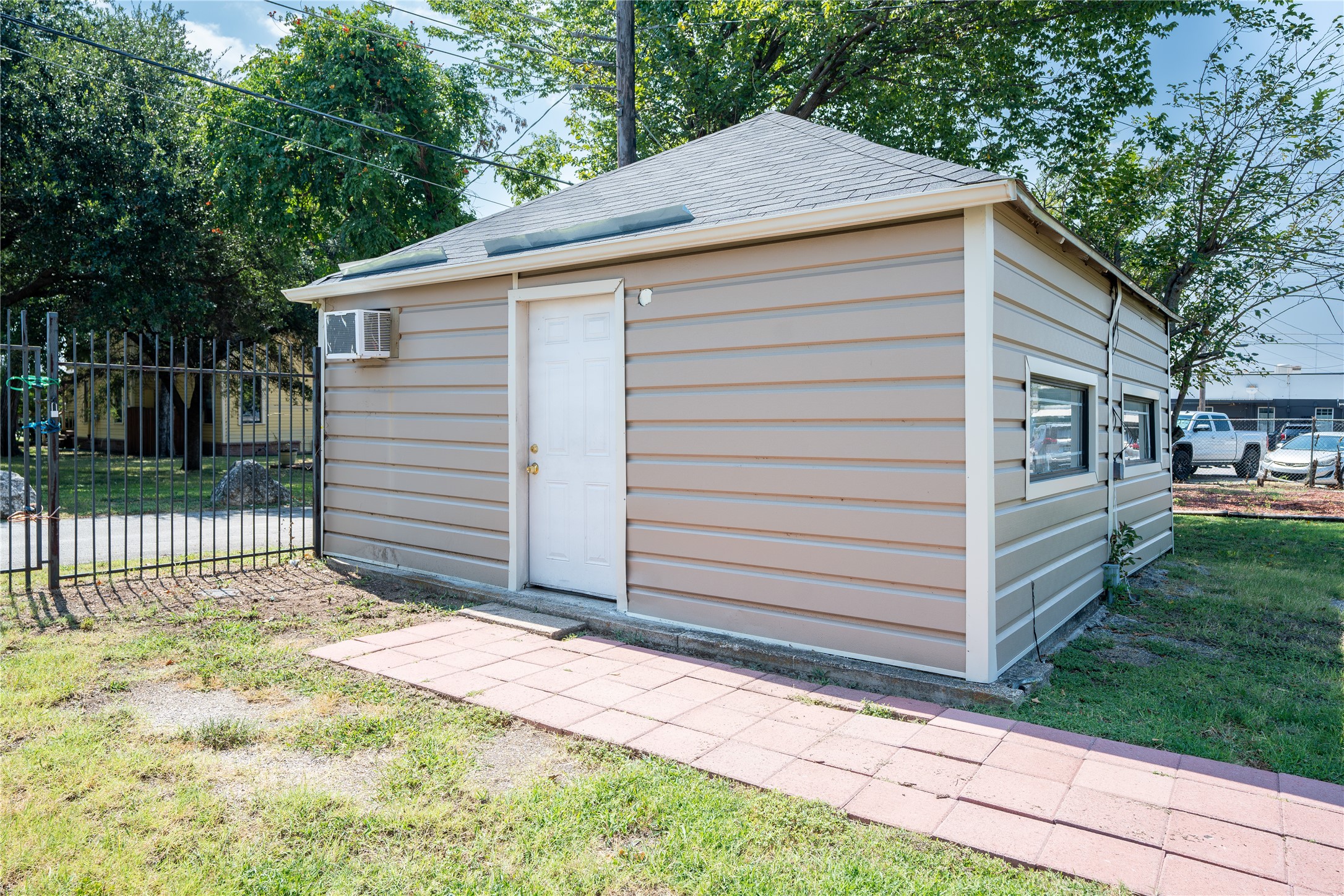 3121 Forest Avenue Fort Worth TX 76112