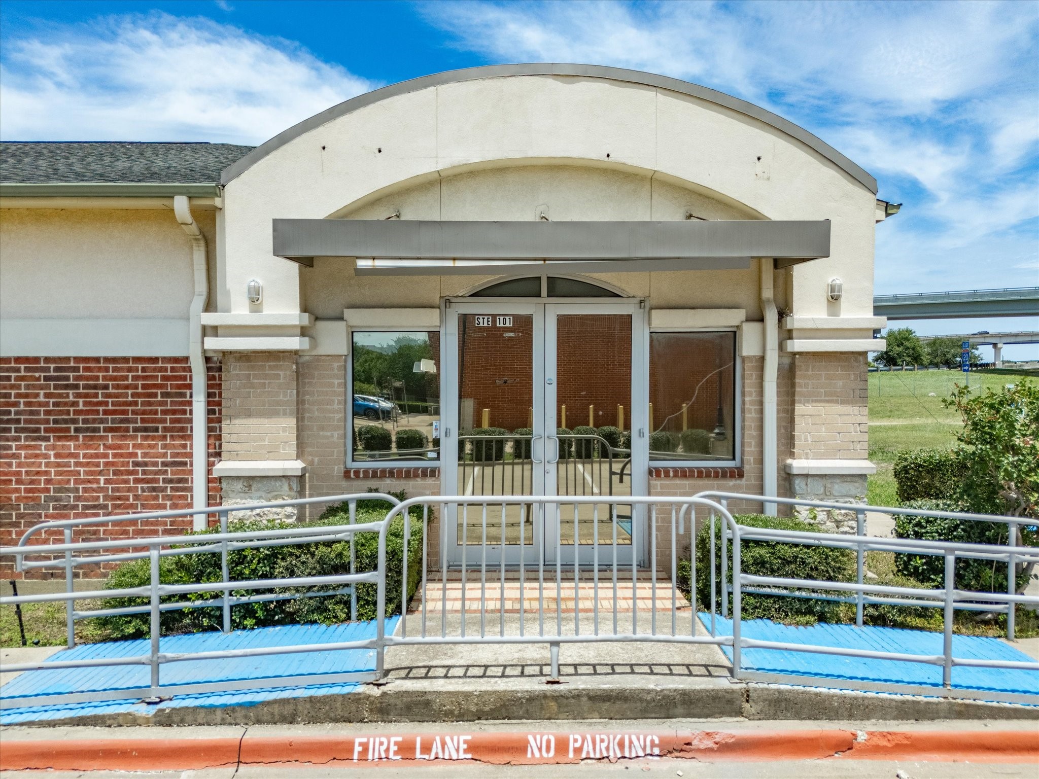 8067 W Virginia Drive Dallas TX 75237
