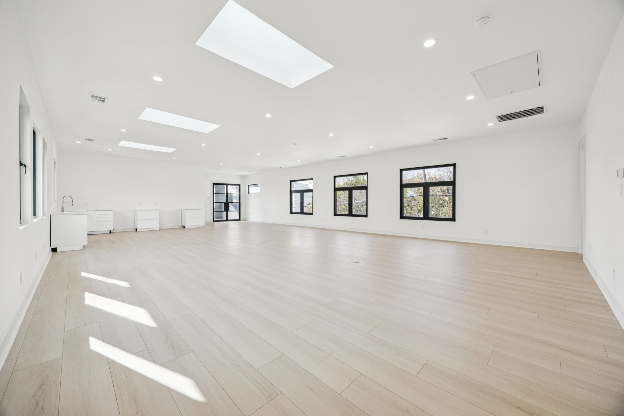 446 S Tyler Street Dallas TX 75208