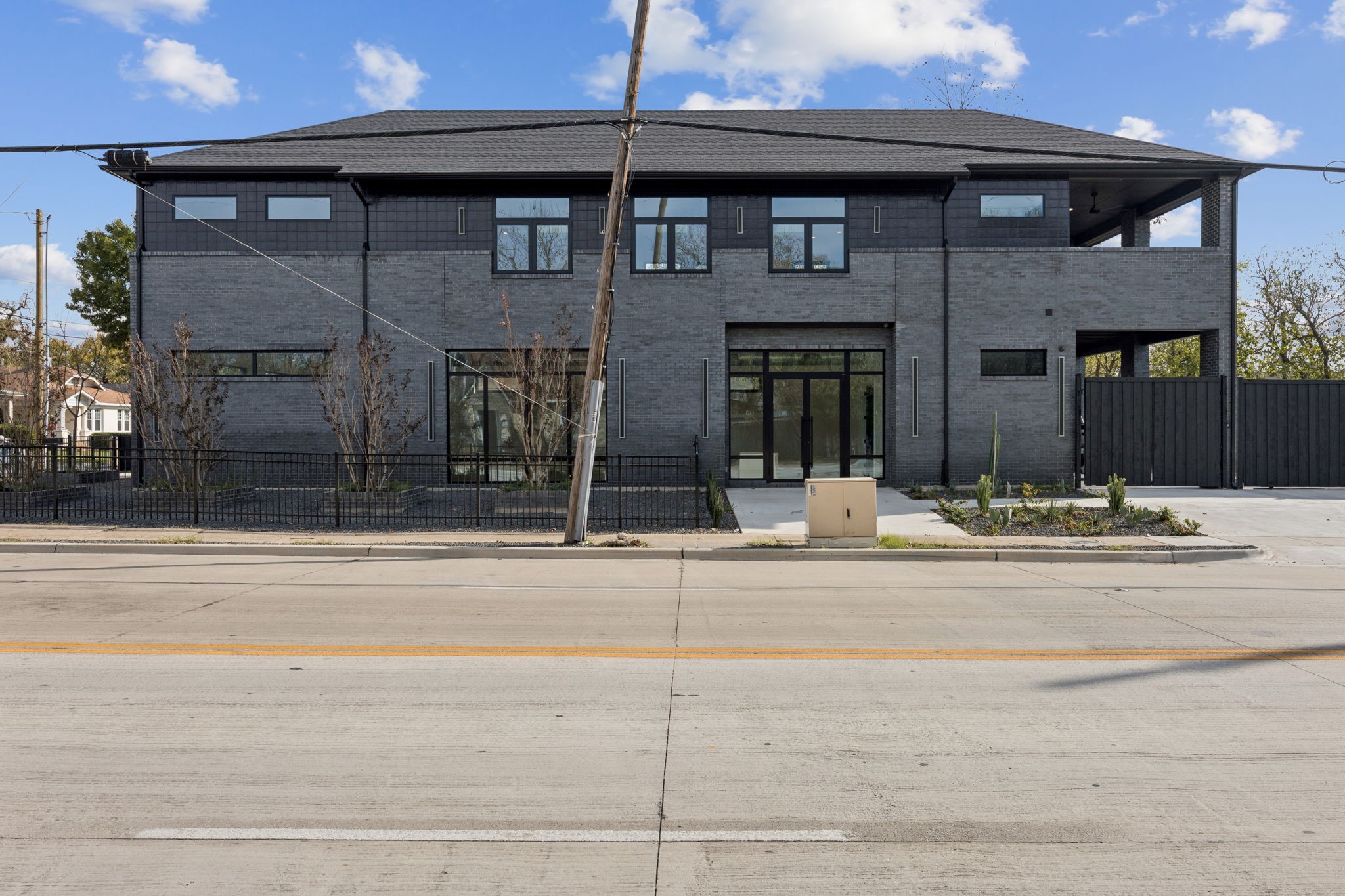 446 S Tyler Street Dallas TX 75208