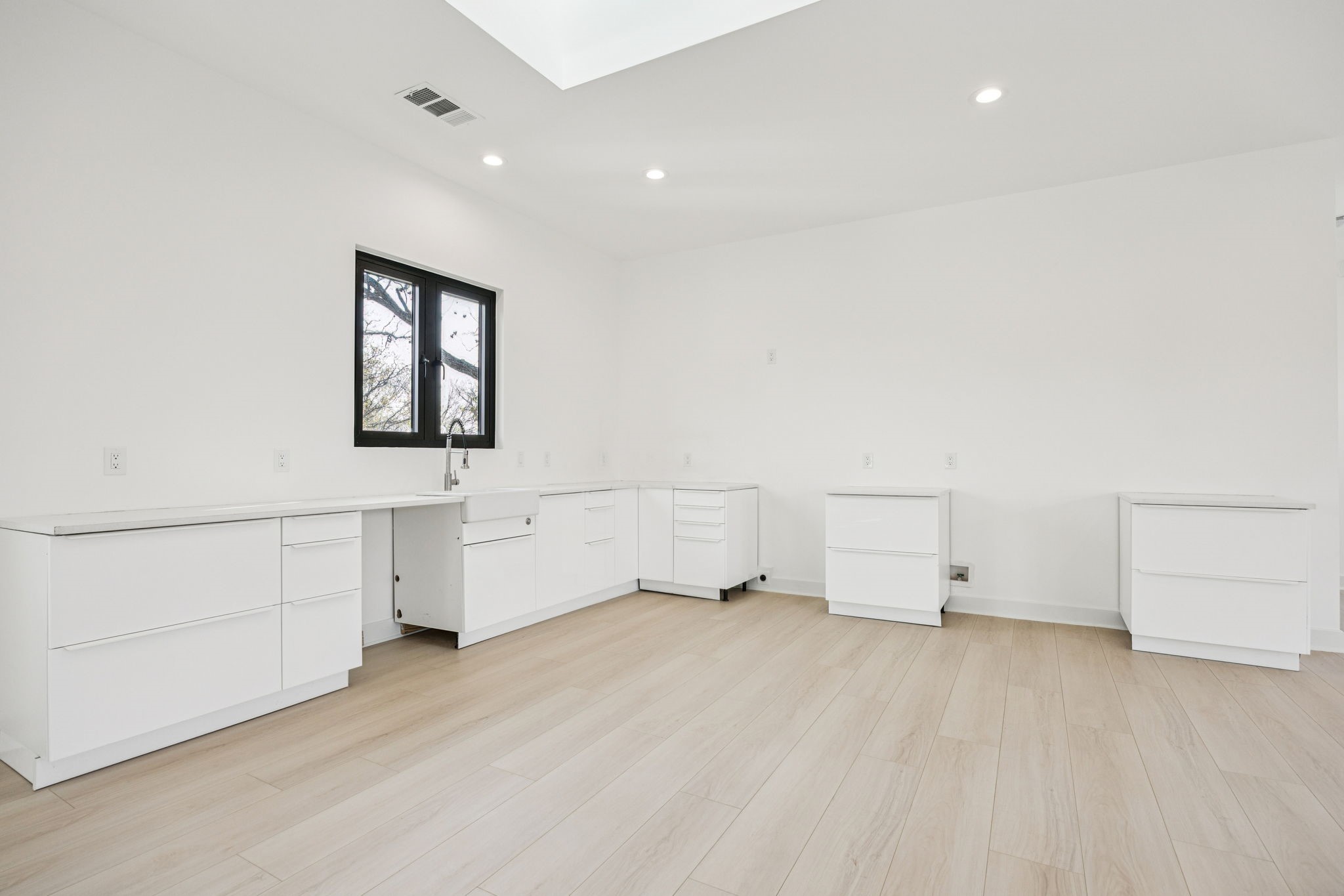 446 S Tyler Street Dallas TX 75208