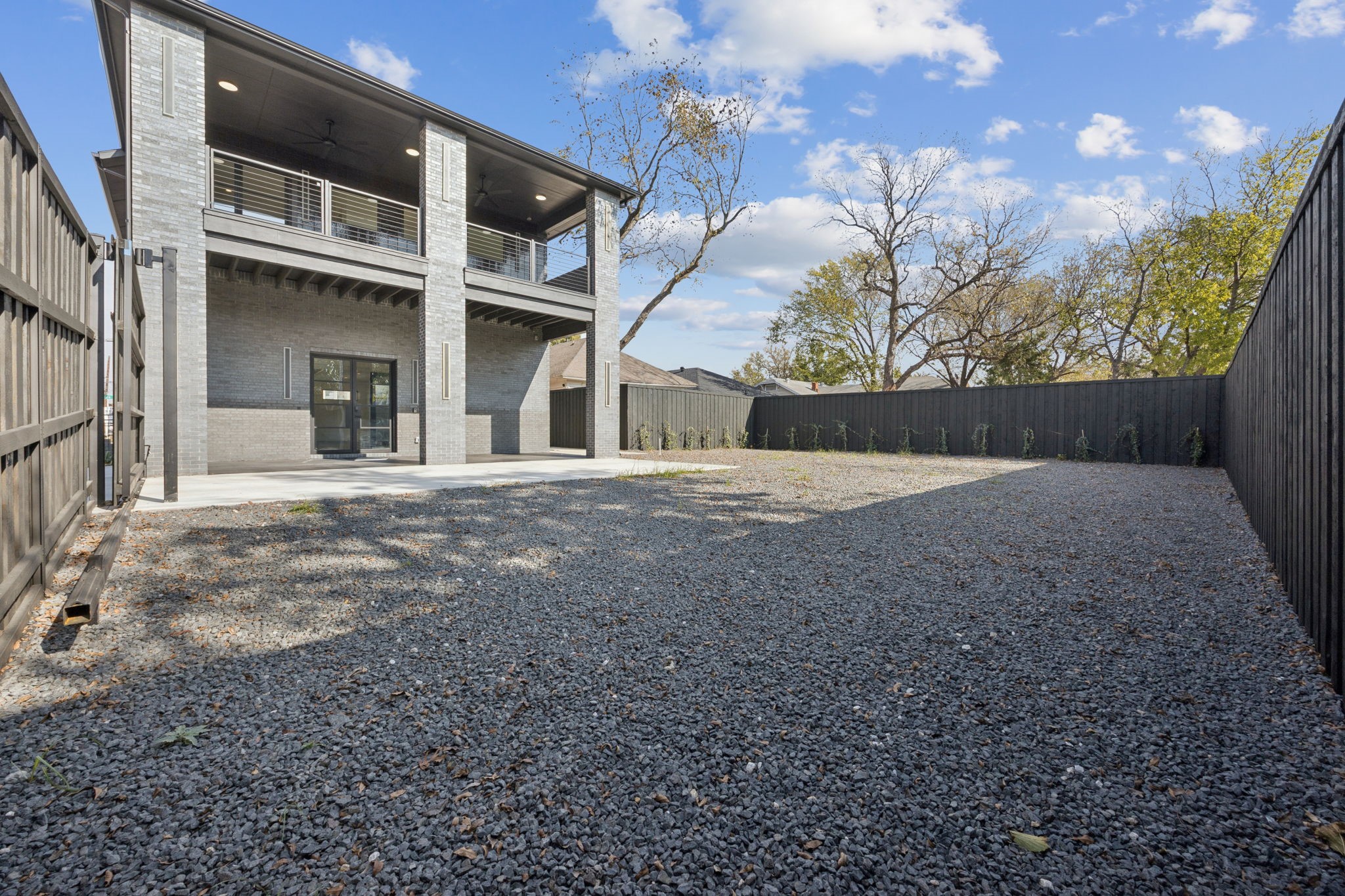 446 S Tyler Street Dallas TX 75208