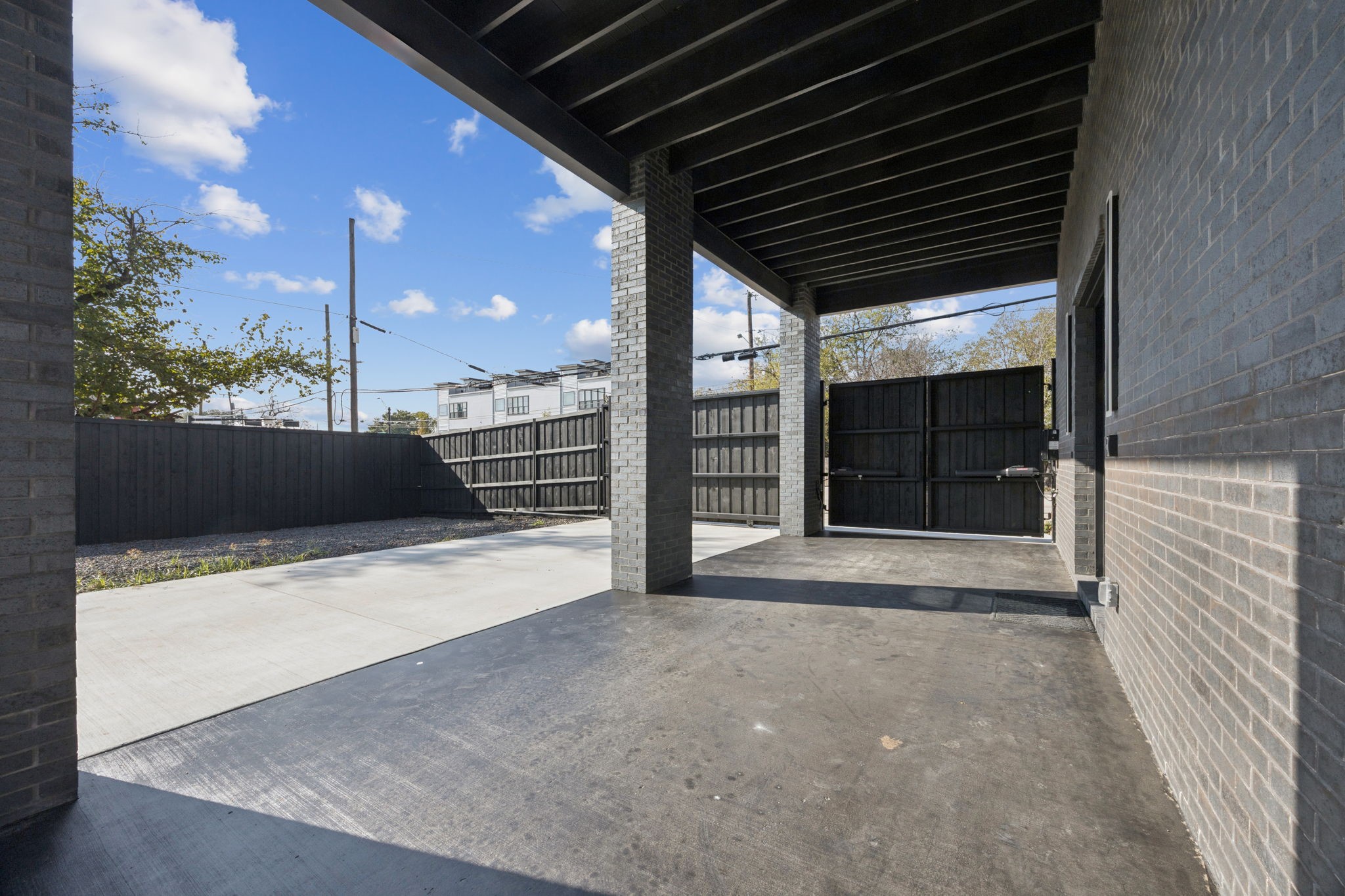 446 S Tyler Street Dallas TX 75208