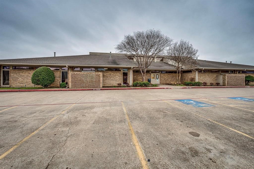 601 S Clay Street Ennis TX 75119