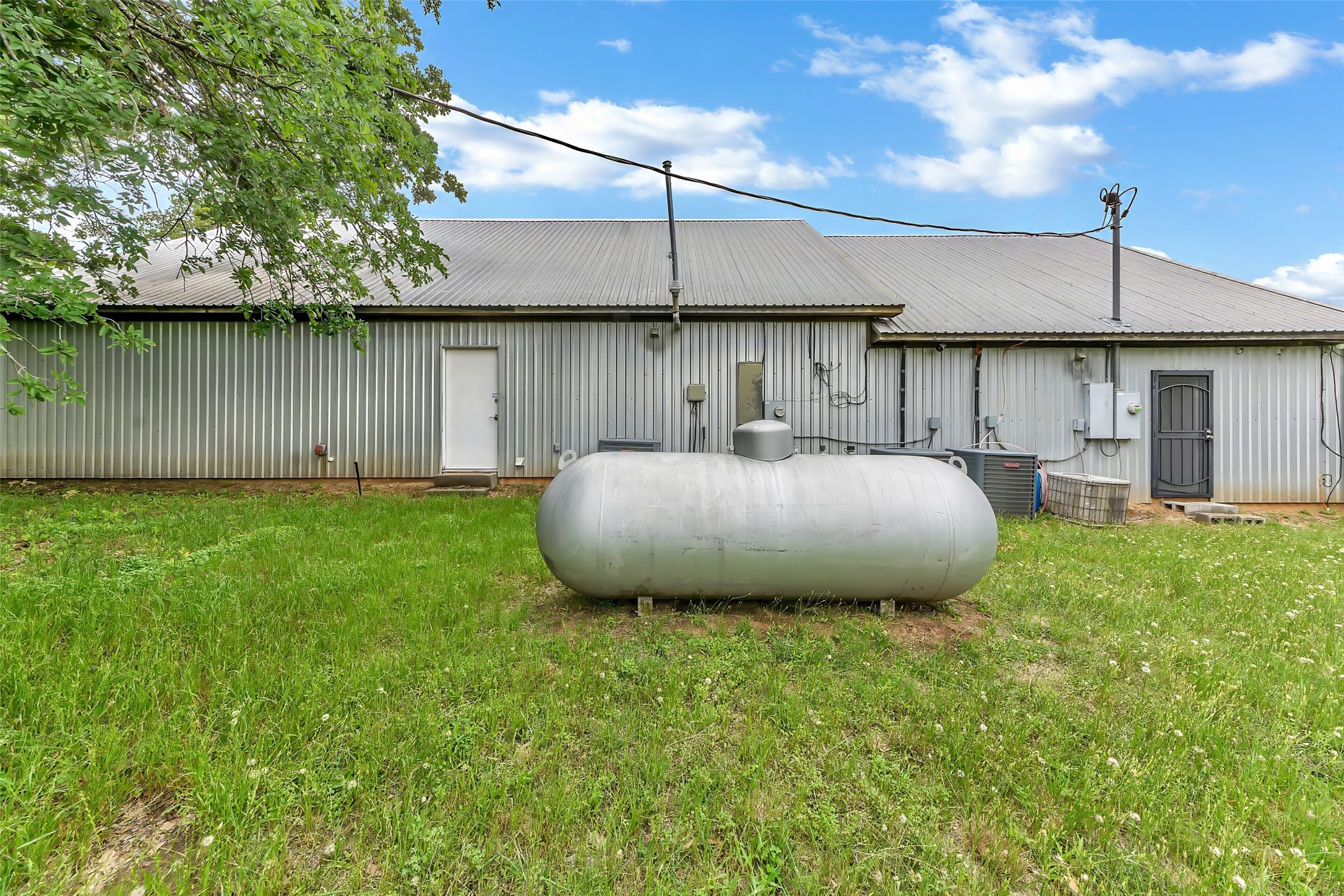 12258 S Fm 730 Azle TX 76020