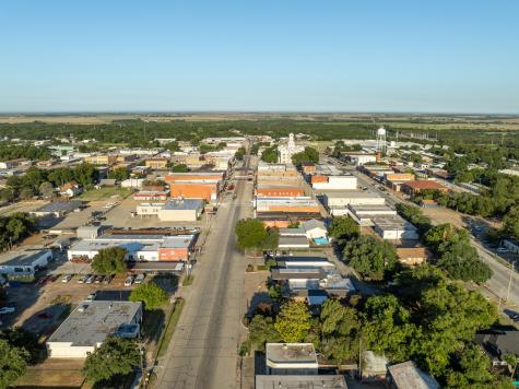 231 E Elm Street Hillsboro TX 76645