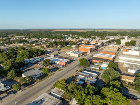 231 E Elm Street Hillsboro TX 76645