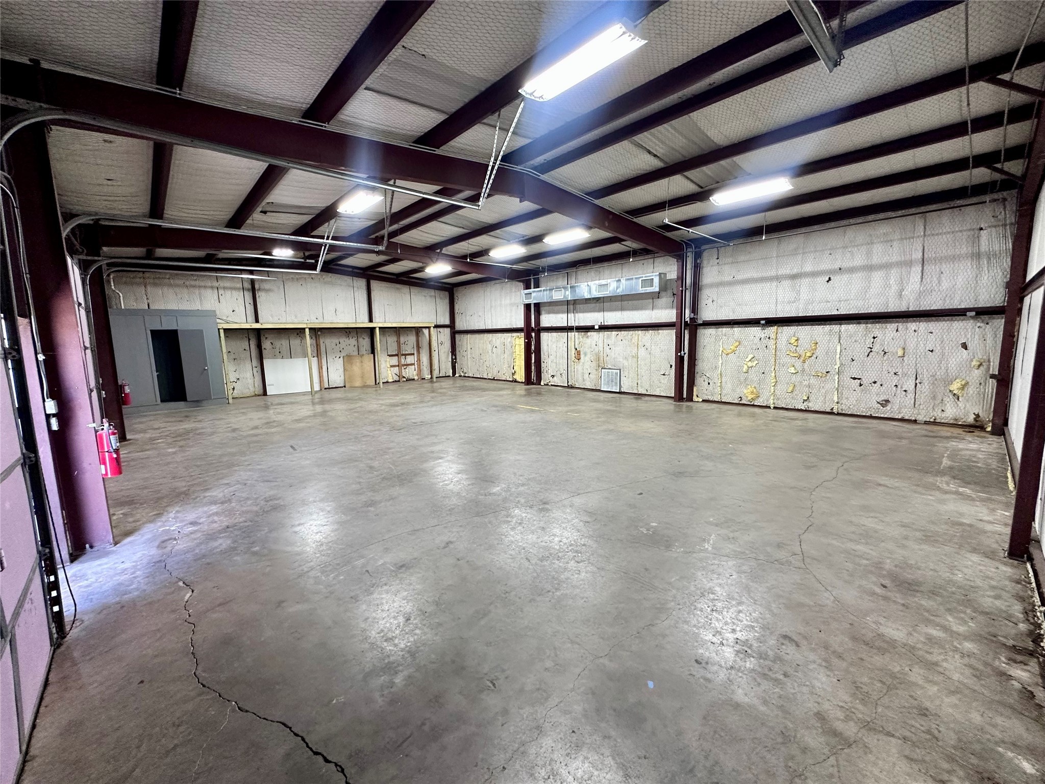 608 N I-35 Gainesville TX 76240