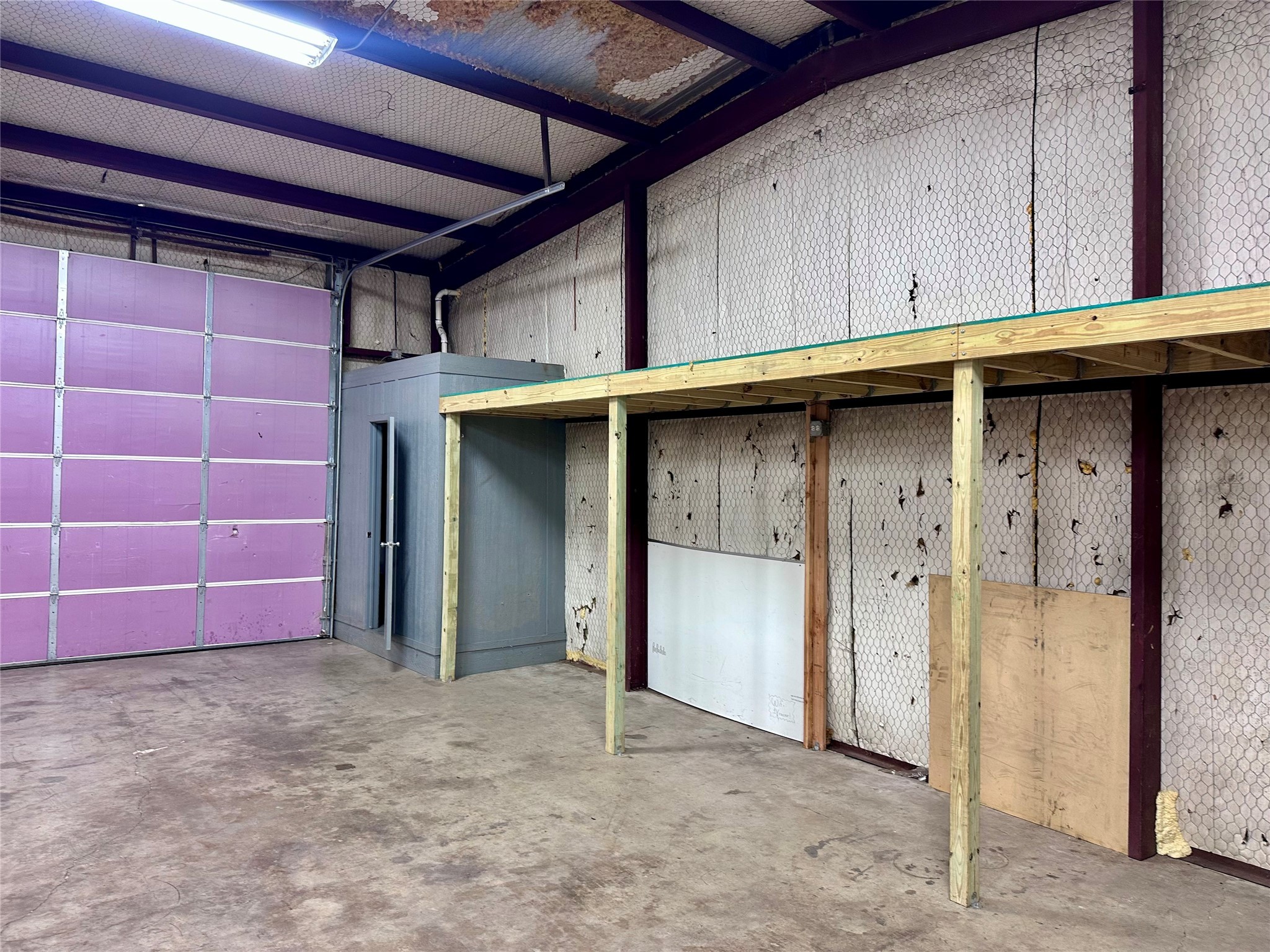 608 N I-35 Gainesville TX 76240