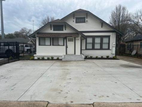 210 W Pembroke Avenue Dallas TX 75208