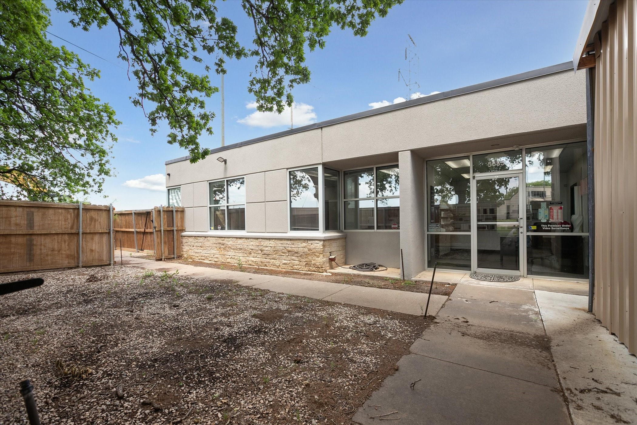 5685 E Loop 820 S Fort Worth TX 76119