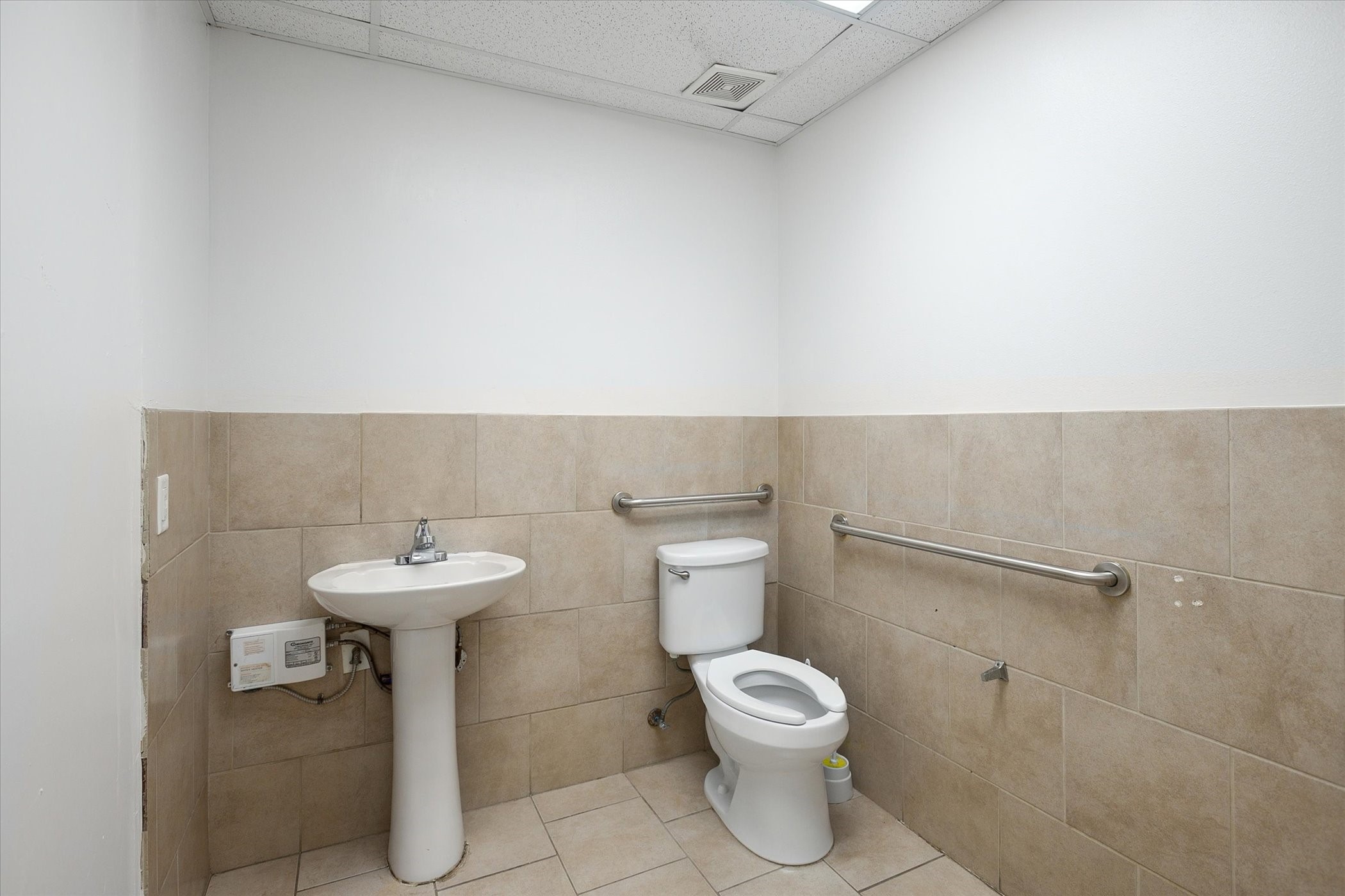 5685 E Loop 820 S Fort Worth TX 76119