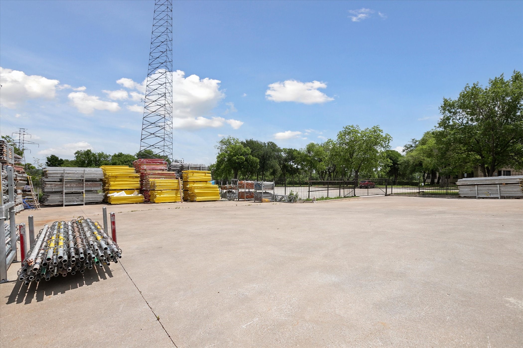 5685 E Loop 820 S Fort Worth TX 76119