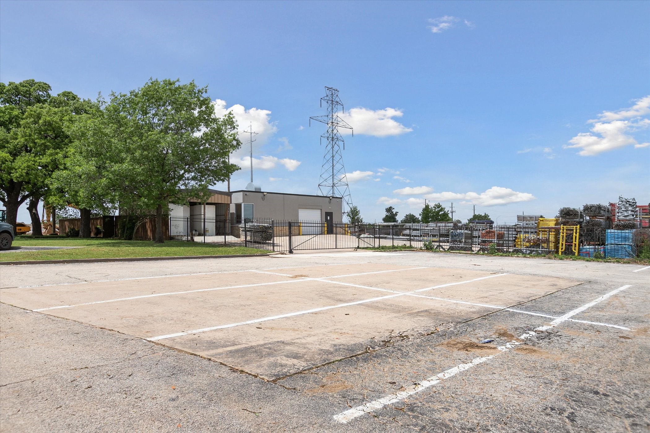 5685 E Loop 820 S Fort Worth TX 76119