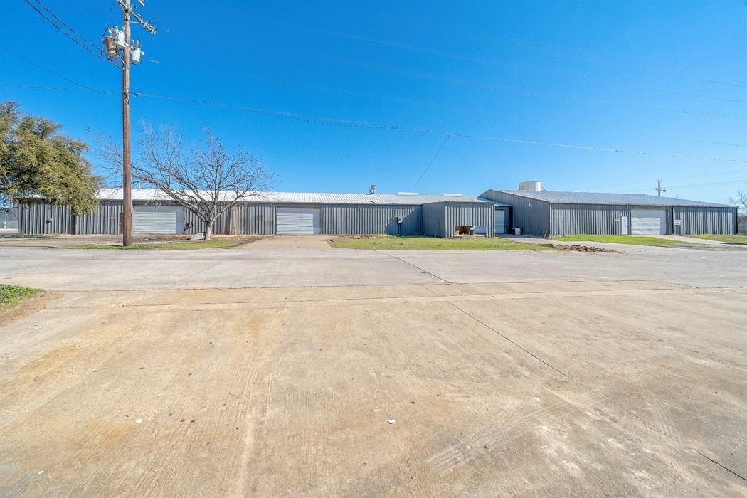 901 Mcdonald Drive E Pilot Point TX 76258