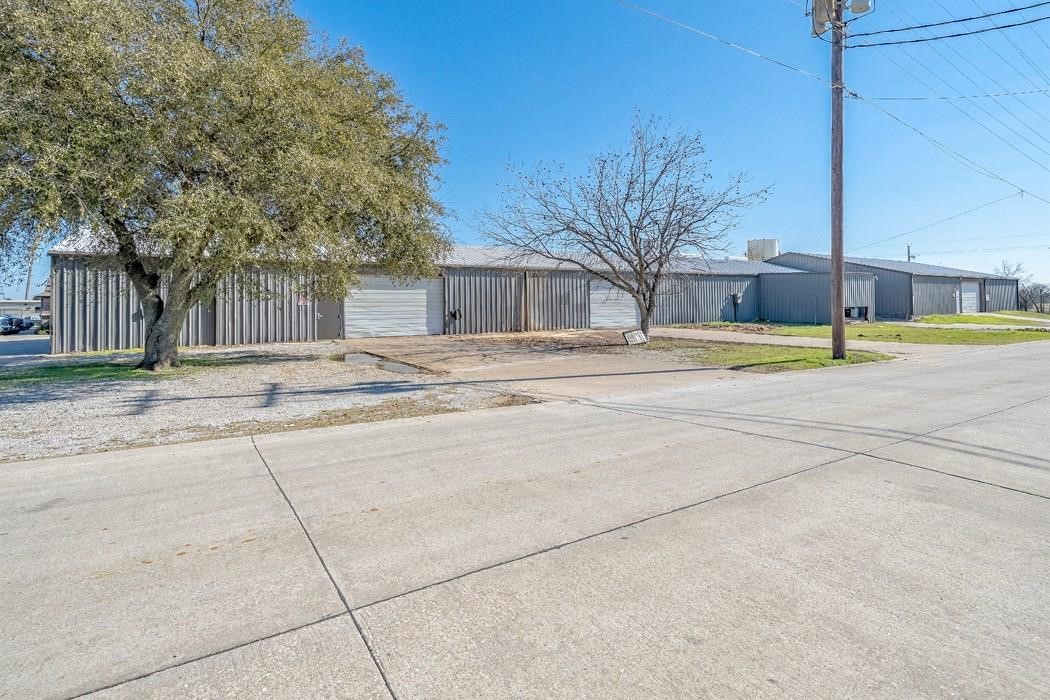 901 Mcdonald Drive E Pilot Point TX 76258
