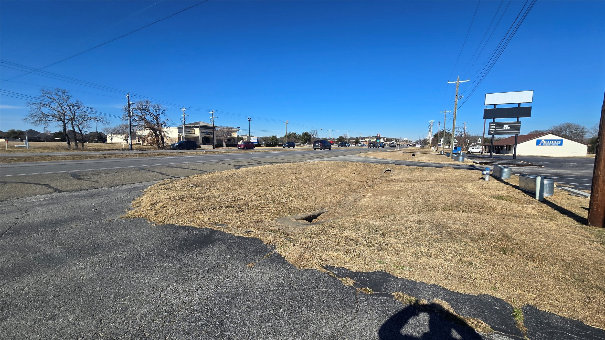 2817 Wilshire Boulevard Burleson TX 76028