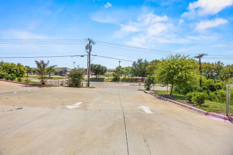 2531 W Ledbetter Drive W Dallas TX 75233
