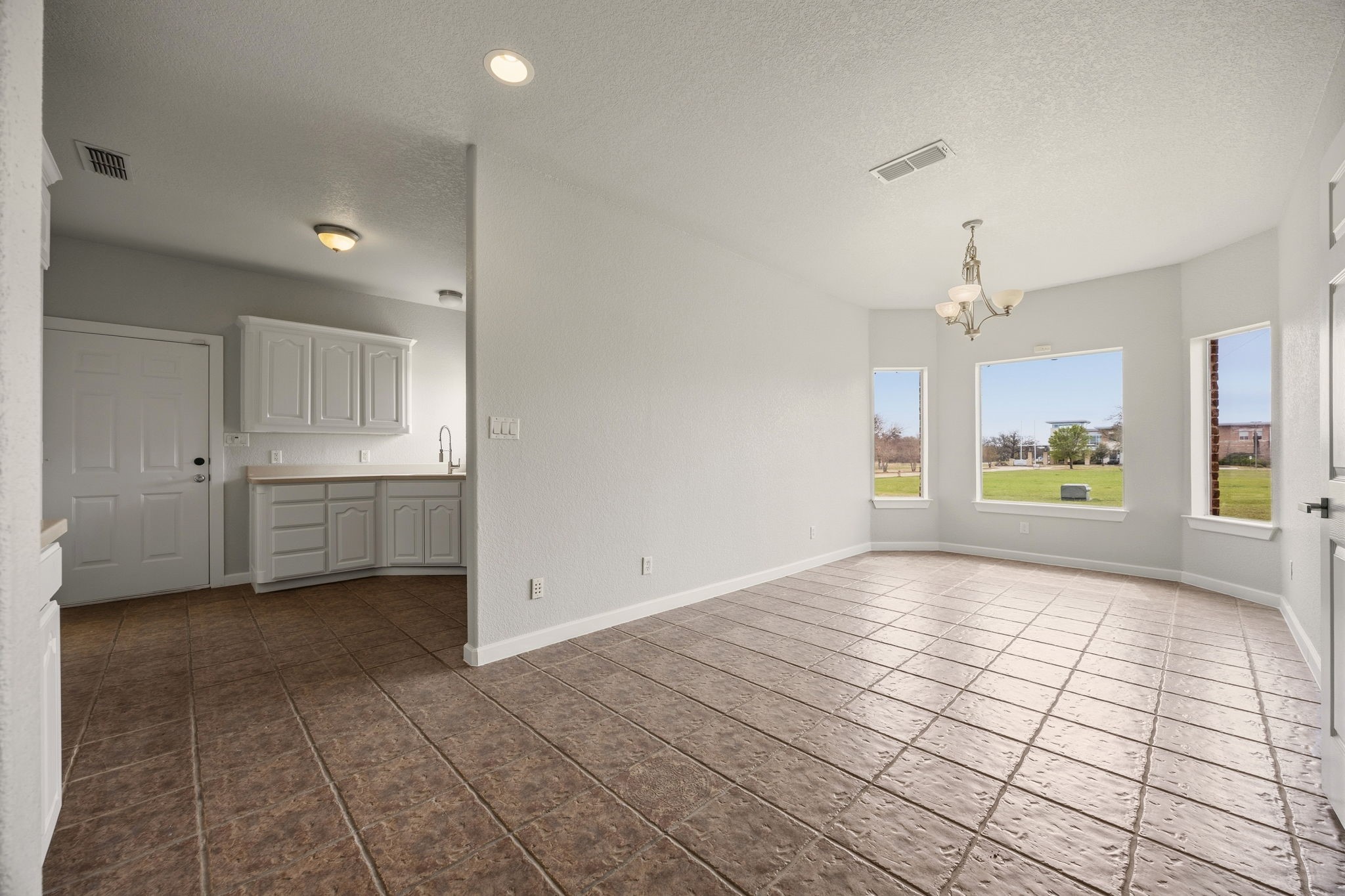 401 Center Court Drive Bridgeport TX 76426