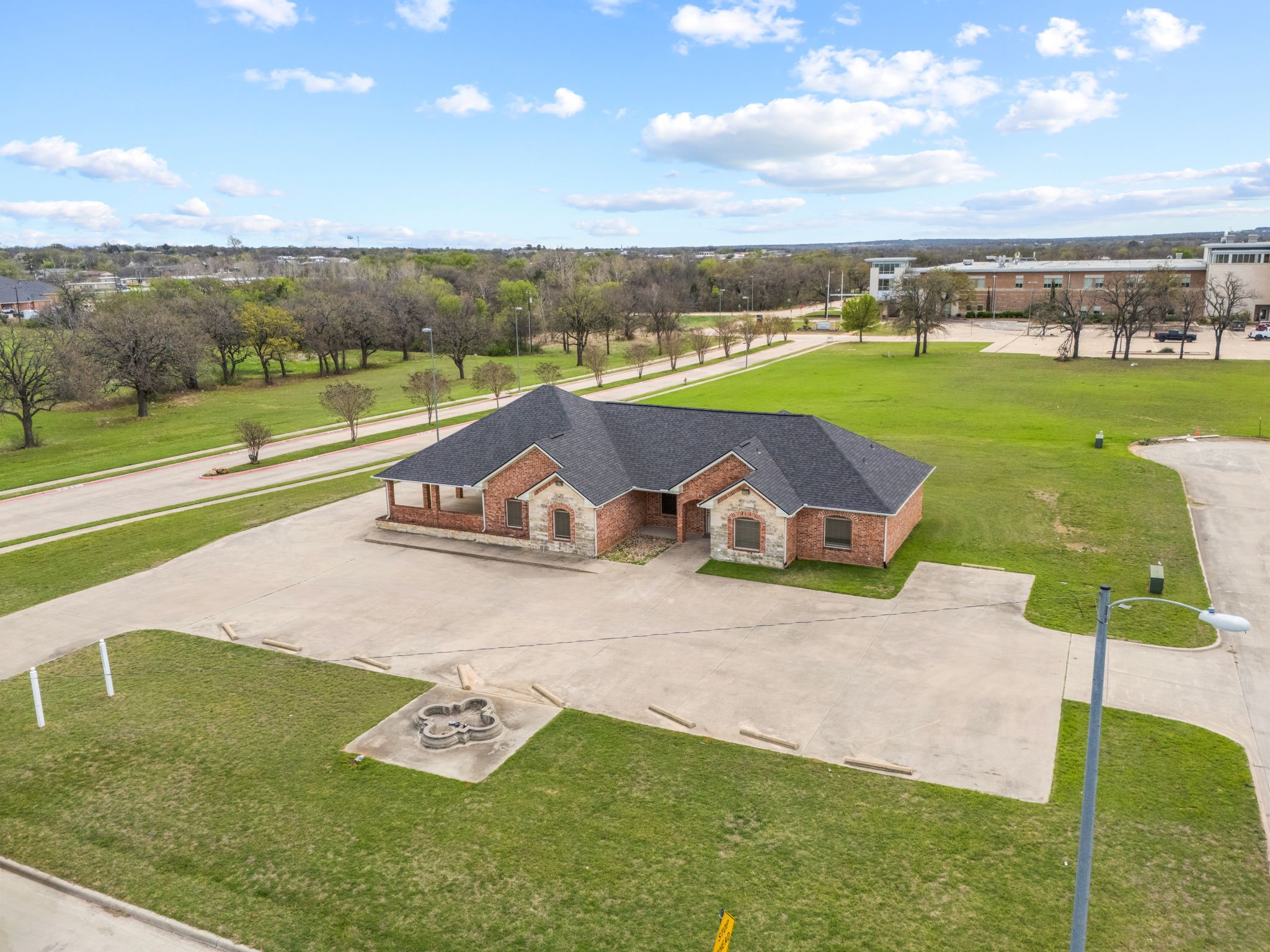 401 Center Court Drive Bridgeport TX 76426