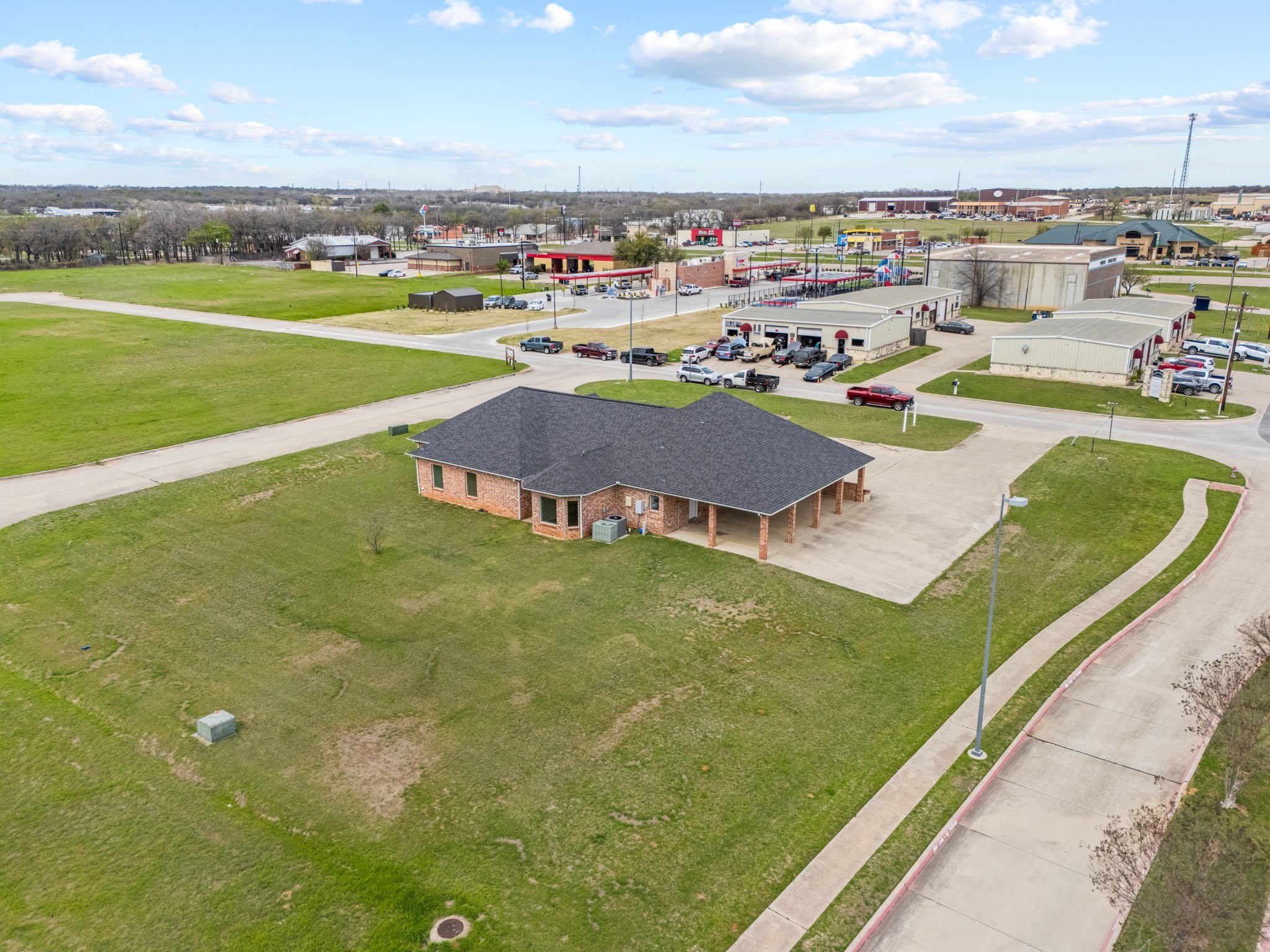 401 Center Court Drive Bridgeport TX 76426
