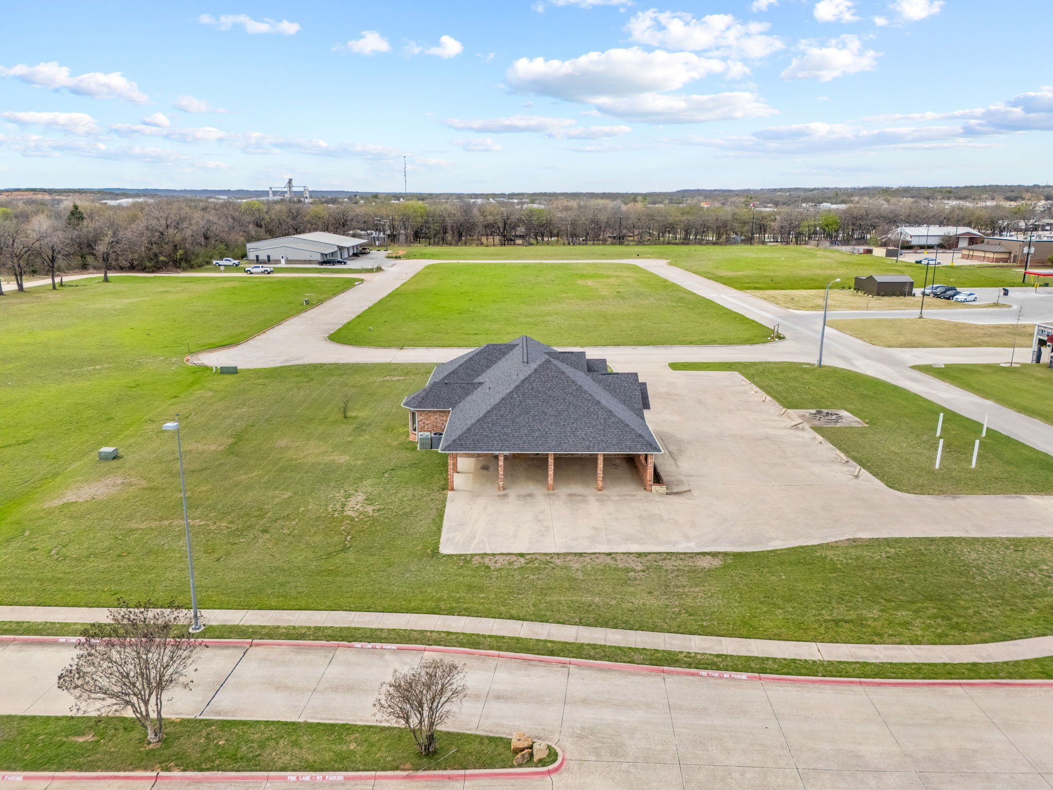 401 Center Court Drive Bridgeport TX 76426