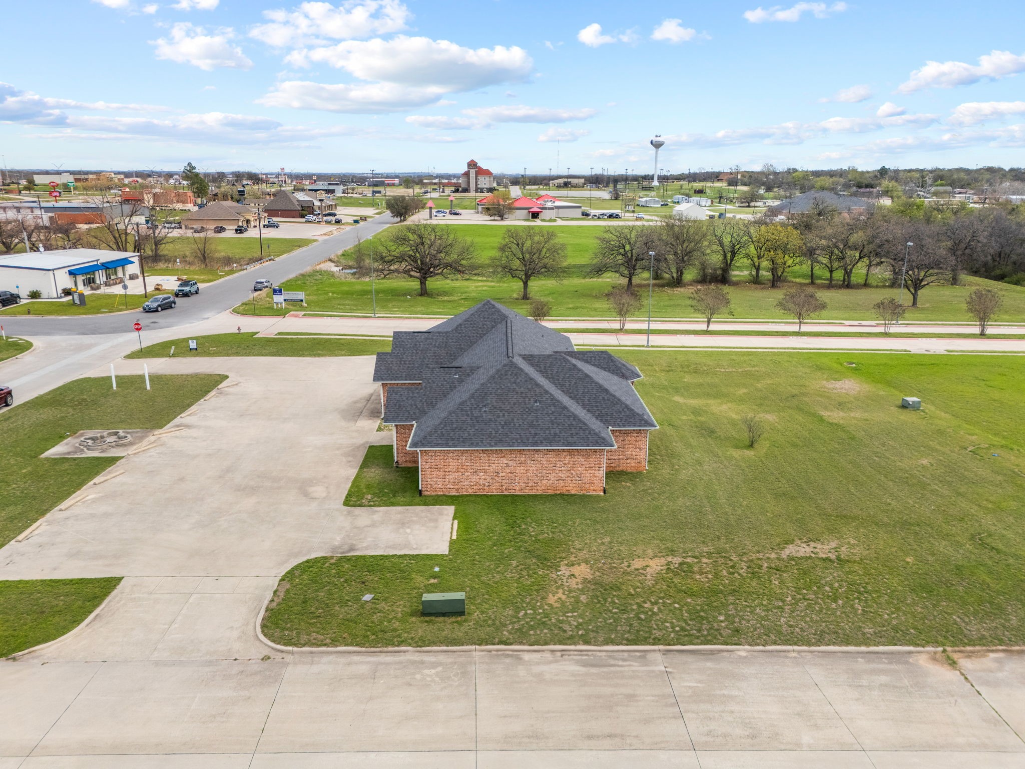 401 Center Court Drive Bridgeport TX 76426