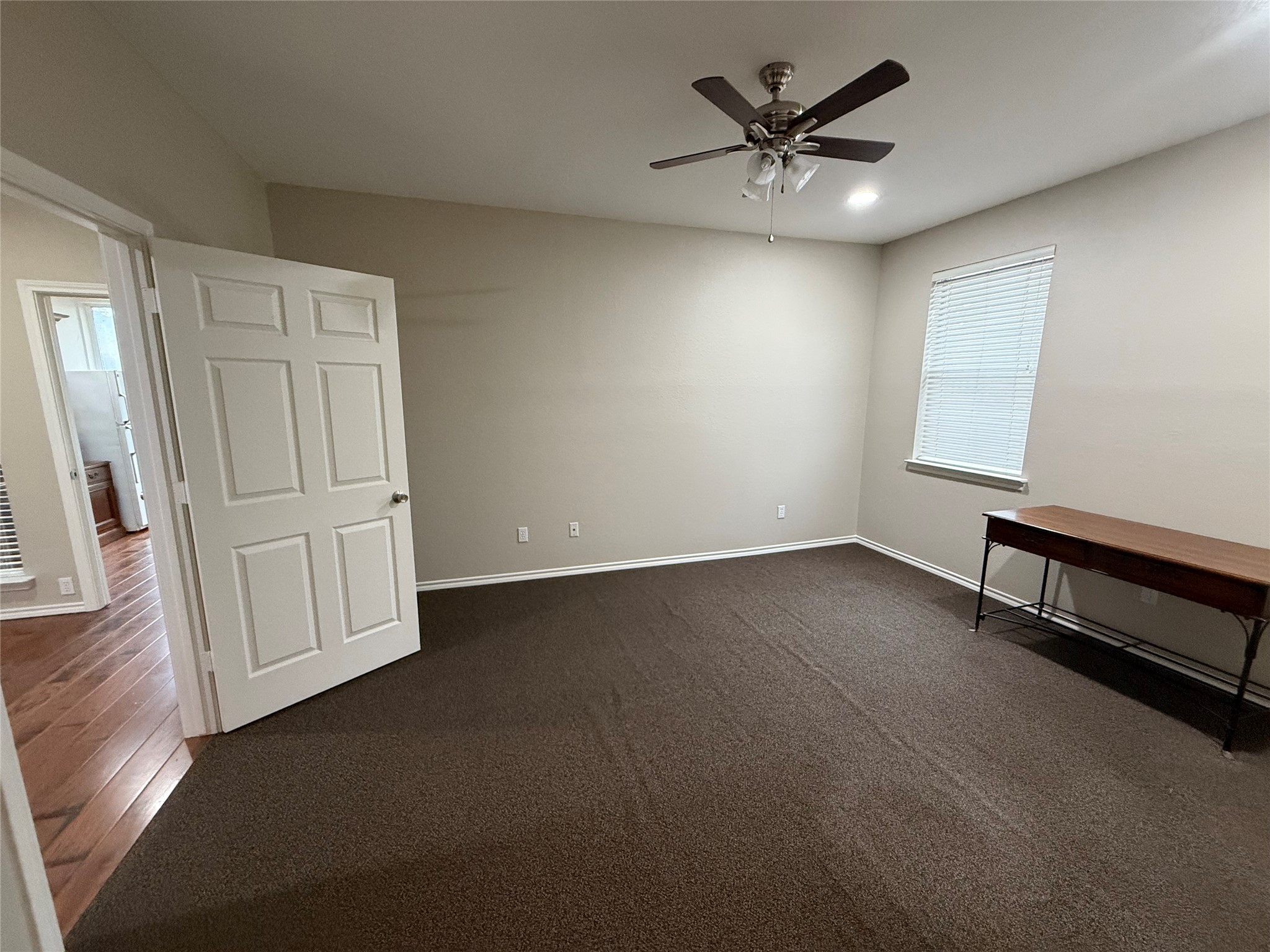 140 W Eldred Street Burleson TX 76028