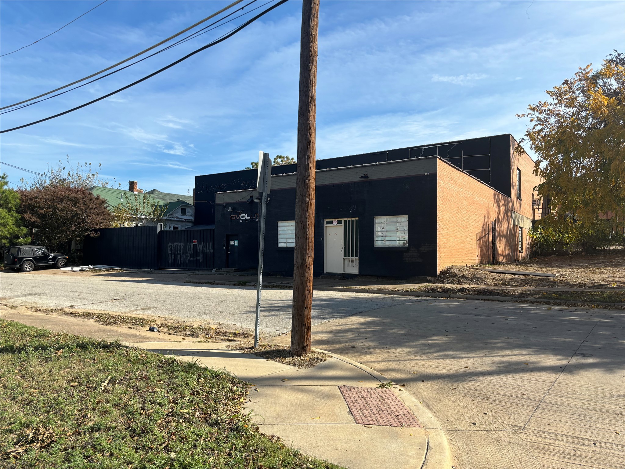 1204 Powhattan Street Dallas TX 75215