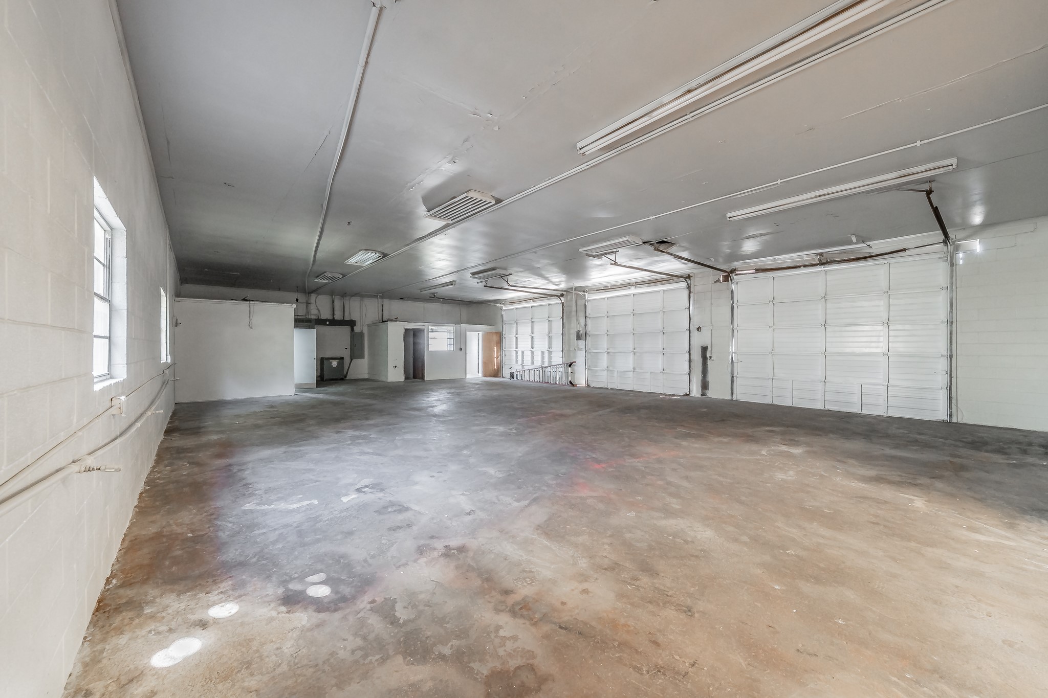 501 W Highway 199 Springtown TX 76082
