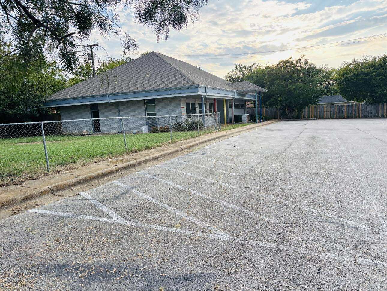 109 West Midway Drive Euless TX 76039