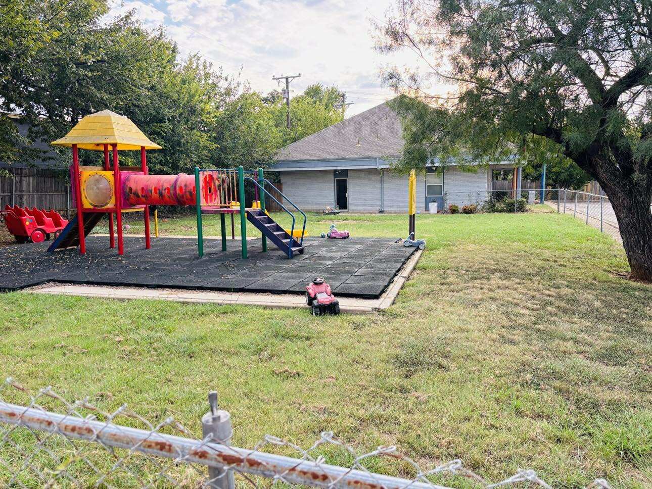 109 West Midway Drive Euless TX 76039